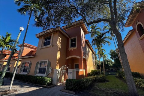 Condo in Dania Beach, Florida, 3 bedrooms  № 1971560 - photo 21