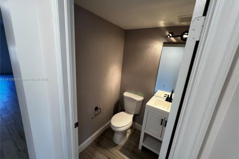 Condo in Dania Beach, Florida, 3 bedrooms  № 1971560 - photo 6