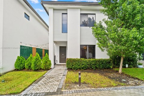 Casa en alquiler en Doral, Florida, 4 dormitorios, 200.48 m2 № 1937320 - foto 22