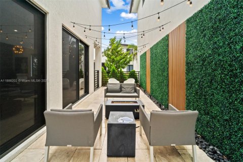 Casa en alquiler en Doral, Florida, 4 dormitorios, 200.48 m2 № 1937320 - foto 20