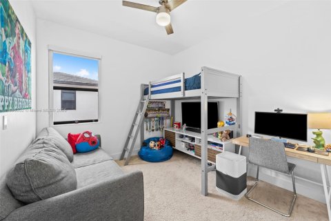 Casa en alquiler en Doral, Florida, 4 dormitorios, 200.48 m2 № 1937320 - foto 12
