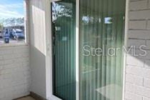 Apartamento en alquiler en North Port, Florida, 2 dormitorios, 148.64 m2 № 1843762 - foto 6