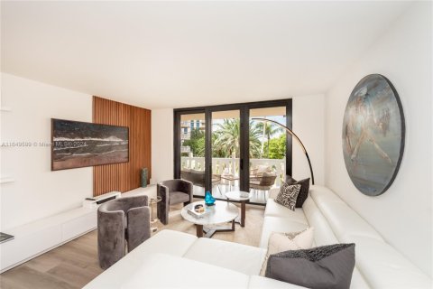Condominio en alquiler en Key Biscayne, Florida, 2 dormitorios, 130.9 m2 № 1960508 - foto 3