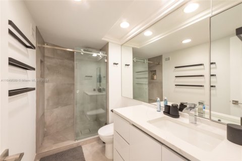 Condominio en alquiler en Key Biscayne, Florida, 2 dormitorios, 130.9 m2 № 1960508 - foto 20