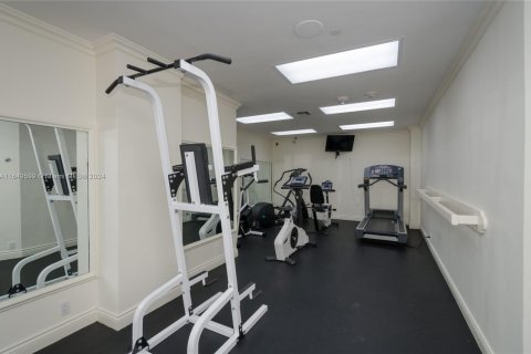 Condominio en alquiler en Key Biscayne, Florida, 2 dormitorios, 130.9 m2 № 1960508 - foto 23