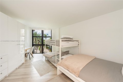 Condominio en alquiler en Key Biscayne, Florida, 2 dormitorios, 130.9 m2 № 1960508 - foto 19