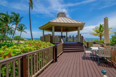 Condominio en alquiler en Key Biscayne, Florida, 2 dormitorios, 130.9 m2 № 1960508 - foto 26