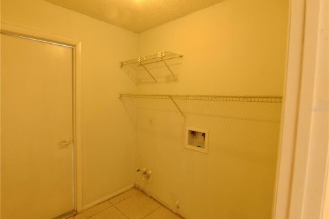 House in Orlando, Florida 4 bedrooms, 222.87 sq.m. № 1417369 - photo 17