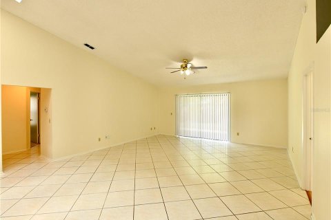 House in Orlando, Florida 4 bedrooms, 222.87 sq.m. № 1417369 - photo 5