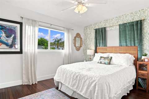 House in Orlando, Florida 3 bedrooms, 124.86 sq.m. № 2399459 - photo 20