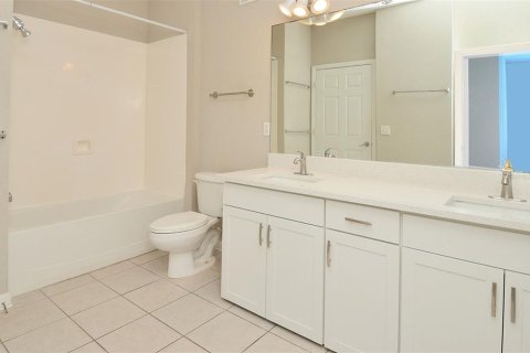 Condo in Orlando, Florida, 3 bedrooms  № 1537236 - photo 10