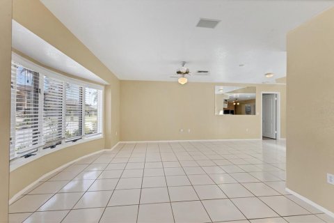 Villa ou maison à vendre à Port Charlotte, Floride: 5 chambres, 342.07 m2 № 1635180 - photo 13