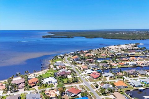 Villa ou maison à vendre à Port Charlotte, Floride: 5 chambres, 342.07 m2 № 1635180 - photo 12