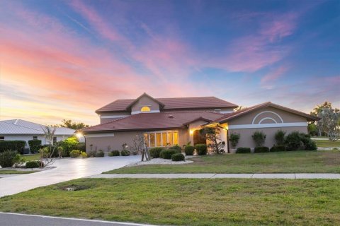 Villa ou maison à vendre à Port Charlotte, Floride: 5 chambres, 342.07 m2 № 1635180 - photo 8