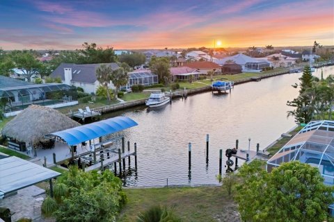 Villa ou maison à vendre à Port Charlotte, Floride: 5 chambres, 342.07 m2 № 1635180 - photo 11