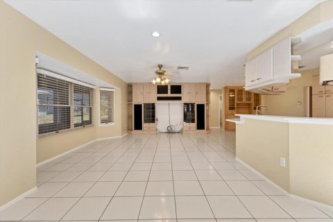 Villa ou maison à vendre à Port Charlotte, Floride: 5 chambres, 342.07 m2 № 1635180 - photo 24