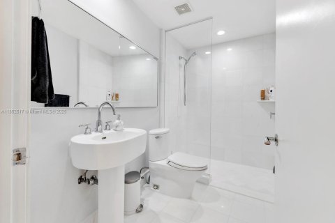 Купить кондоминиум в Авентура, Флорида 2 спальни, 144.18м2, № 1958122 - фото 16