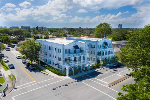 Apartamento en alquiler en Miami, Florida, 1 dormitorio, 60.39 m2 № 1972327 - foto 9