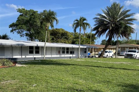 Снять в аренду квартиру в Холливуд, Флорида 175.49м2, № 2004993 - фото 5