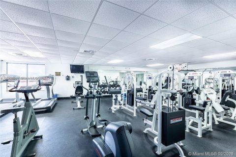 Condo in Hollywood, Florida, 1 bedroom  № 2087900 - photo 23