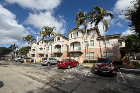 Copropriété à vendre à Miami, Floride: 3 chambres, 126.72 m2 № 1968951 - photo 2