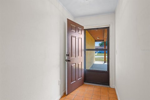 Casa en venta en Zephyrhills, Florida, 3 dormitorios, 124.86 m2 № 1681704 - foto 3