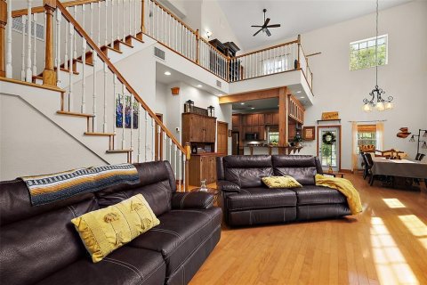 Casa en venta en Lady Lake, Florida, 3 dormitorios, 267.56 m2 № 1775390 - foto 14