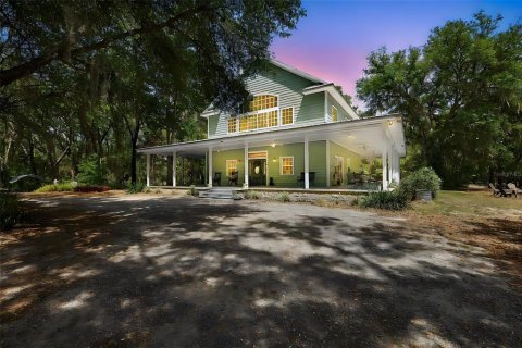 Casa en venta en Lady Lake, Florida, 3 dormitorios, 267.56 m2 № 1775390 - foto 1