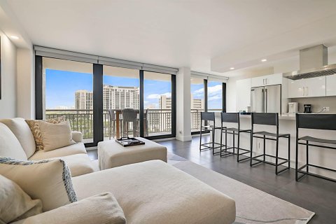 Condo in Riviera Beach, Florida, 2 bedrooms  № 2429703 - photo 8