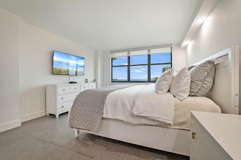 Condo in Riviera Beach, Florida, 2 bedrooms  № 2429703 - photo 24
