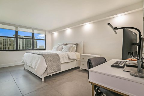 Condo in Riviera Beach, Florida, 2 bedrooms  № 2429703 - photo 23