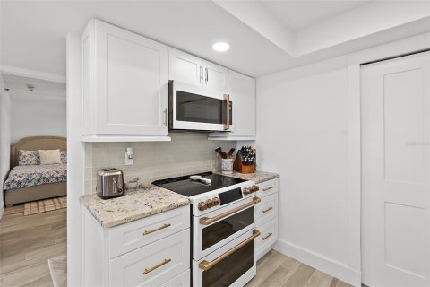 Copropriété à vendre à Daytona Beach Shores, Floride: 2 chambres, 128.21 m2 № 1685284 - photo 13