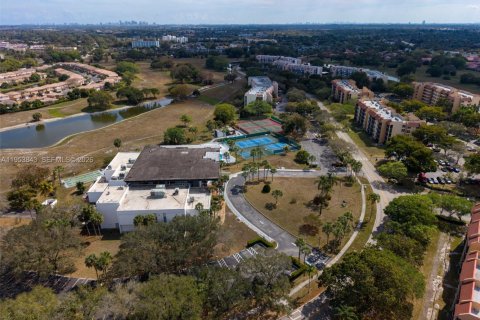 Снять в аренду кондоминиум в Лодерхилл, Флорида 2 спальни, 102.19м2, № 2008216 - фото 30