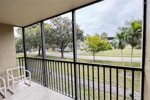 Снять в аренду кондоминиум в Лодерхилл, Флорида 2 спальни, 102.19м2, № 2008216 - фото 2