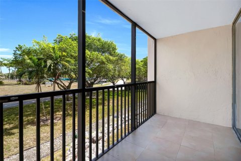 Снять в аренду кондоминиум в Лодерхилл, Флорида 2 спальни, 102.19м2, № 2008216 - фото 22