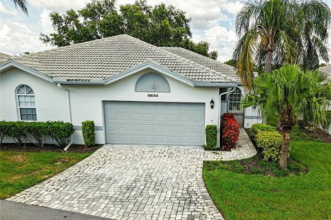 Casa en venta en Sarasota, Florida, 2 dormitorios, 117.43 m2 № 1856578 - foto 1