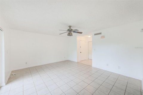 Condominio en alquiler en Clearwater, Florida, 2 dormitorios, 85.66 m2 № 1762137 - foto 8