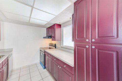 Condominio en alquiler en Clearwater, Florida, 2 dormitorios, 85.66 m2 № 1762137 - foto 12