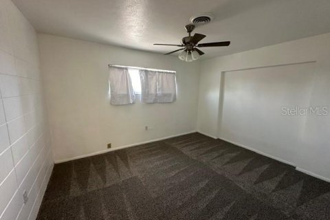 Immobilier commercial à vendre à Punta Gorda, Floride: 4 chambres, 194.72 m2 № 2094498 - photo 19