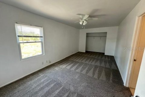 Immobilier commercial à vendre à Punta Gorda, Floride: 4 chambres, 194.72 m2 № 2094498 - photo 9