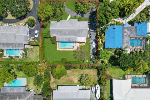 House in Palmetto Bay, Florida 4 bedrooms, 198.07 sq.m. № 1728680 - photo 28