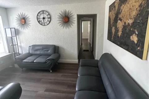 Купить виллу или дом в Гейнсвилл, Флорида 3 комнаты, 126.25м2, № 1642968 - фото 14