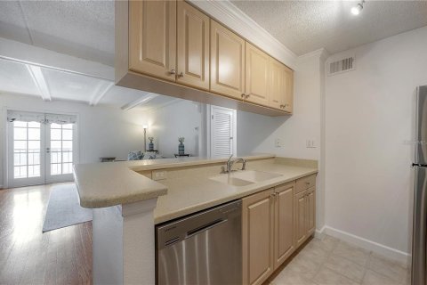 Copropriété à louer à Tampa, Floride: 2 chambres, 92.9 m2 № 1876910 - photo 5
