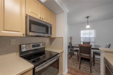 Copropriété à louer à Tampa, Floride: 2 chambres, 92.9 m2 № 1876910 - photo 7