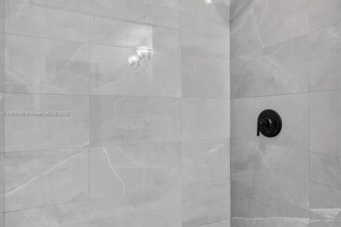 Снять в аренду виллу или дом в Дания-Бич, Флорида 3 спальни, 224.45м2, № 1966529 - фото 17