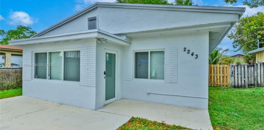 Casa en Hollywood, Florida 3 dormitorios, 105.17 m2 № 1700162