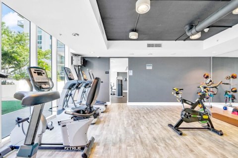 Condominio en alquiler en Miami, Florida, 2 dormitorios, 100.98 m2 № 1978523 - foto 26