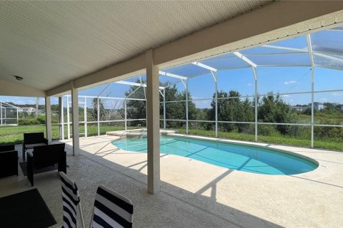 Villa ou maison à vendre à Davenport, Floride: 5 chambres, 231.61 m2 № 1777258 - photo 7
