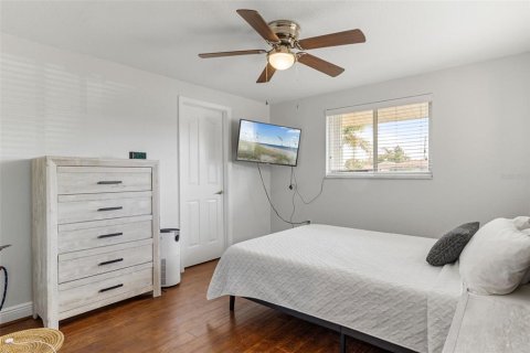 House in Port Charlotte, Florida 3 bedrooms, 182.65 sq.m. № 1635145 - photo 25