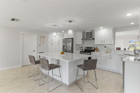 House in Port Charlotte, Florida 3 bedrooms, 182.65 sq.m. № 1635145 - photo 8